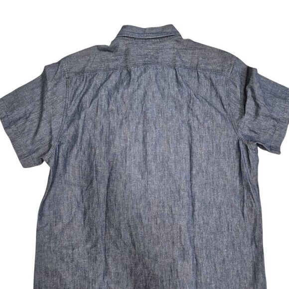 Banana Republic Men's Navy Cotton/Linen Chambray Short Sleeve Button Down Shirt - Picture 6 of 11